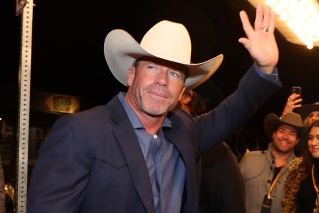 Alt: Yellowstone TV series by Taylor Sheridan